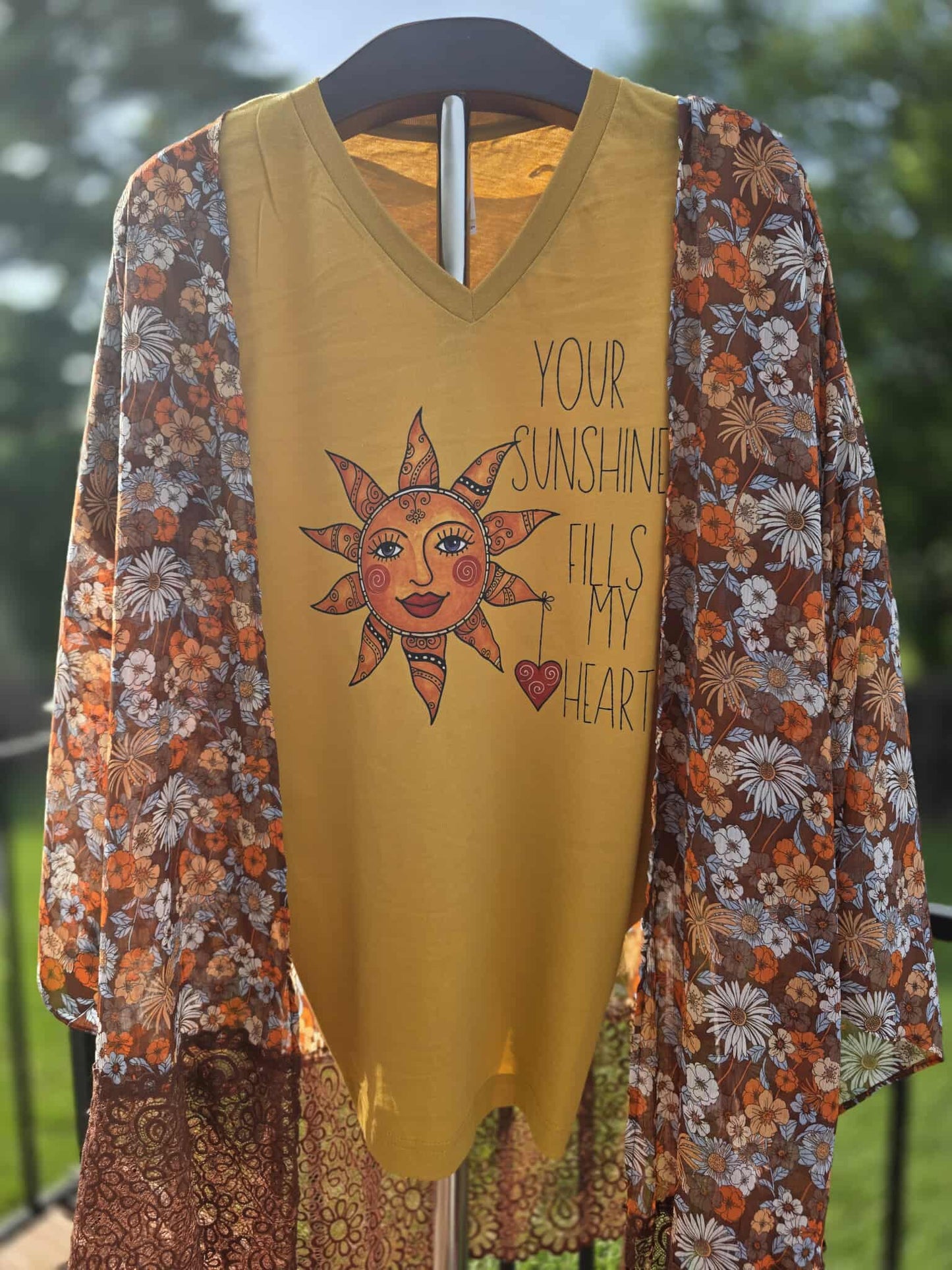 Closet Craving: Retro Daisy & Lace Sheer Kimono – Size 1X (14/16W)